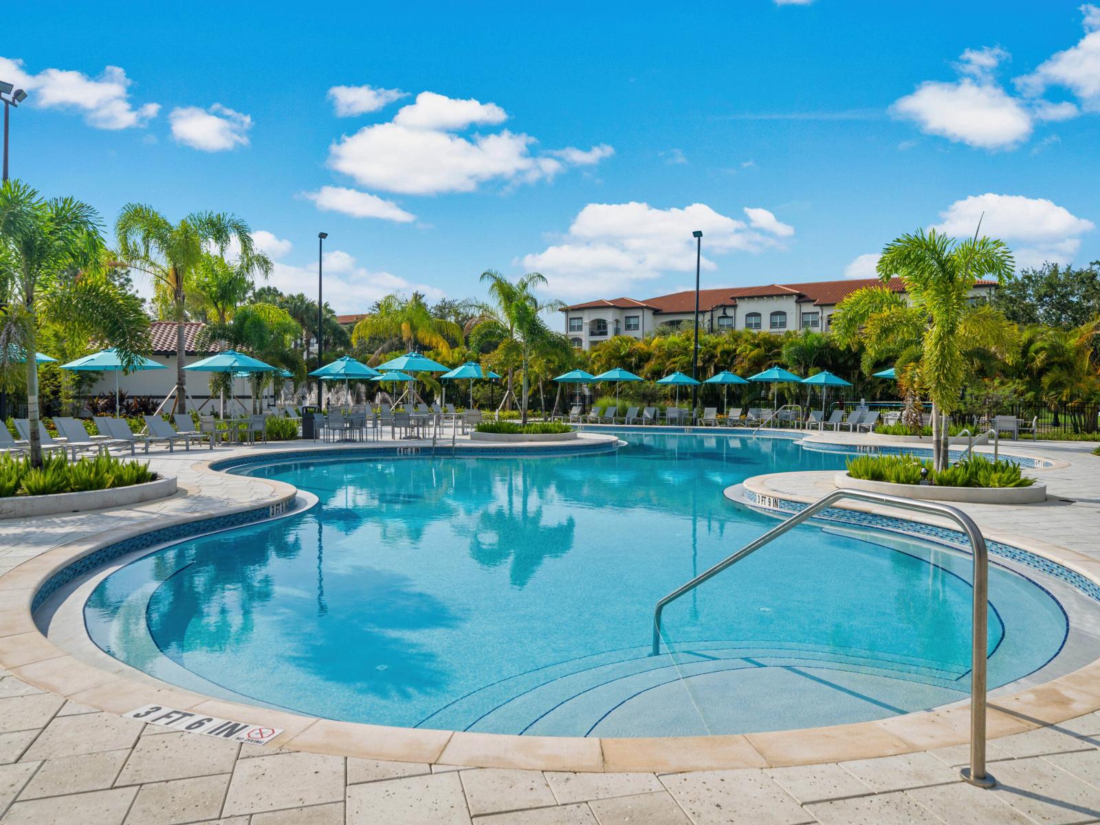 Vista Cay Isles resort pool