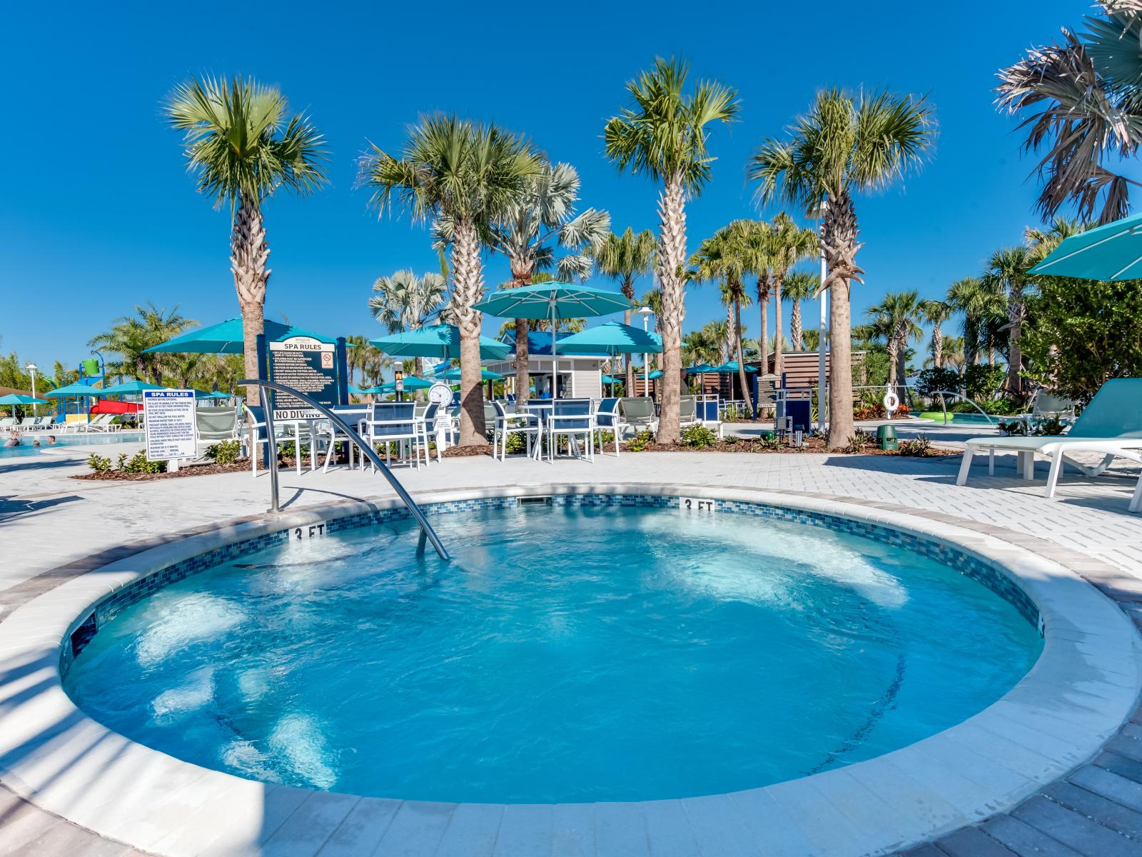 Windsor Island Resort Hot Tub