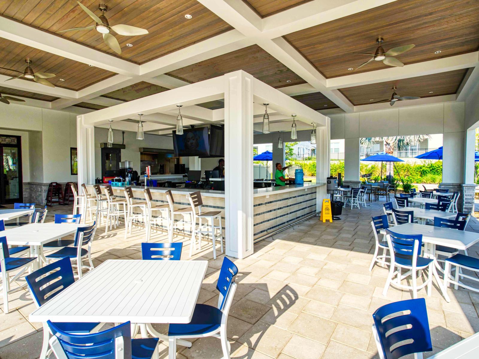 The Retreat Club at ChampionsGate resort pool bar