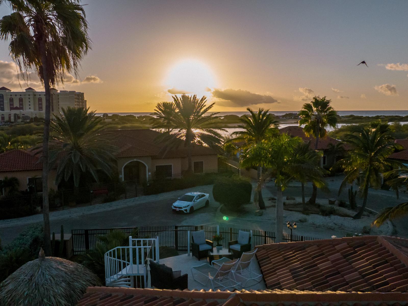 Indulge in the ultimate relaxation while basking in the warm glow of the setting sun on our rooftop haven. - Capture unforgettable moments against the backdrop of vibrant colors painted across the sky from our rooftop paradise.