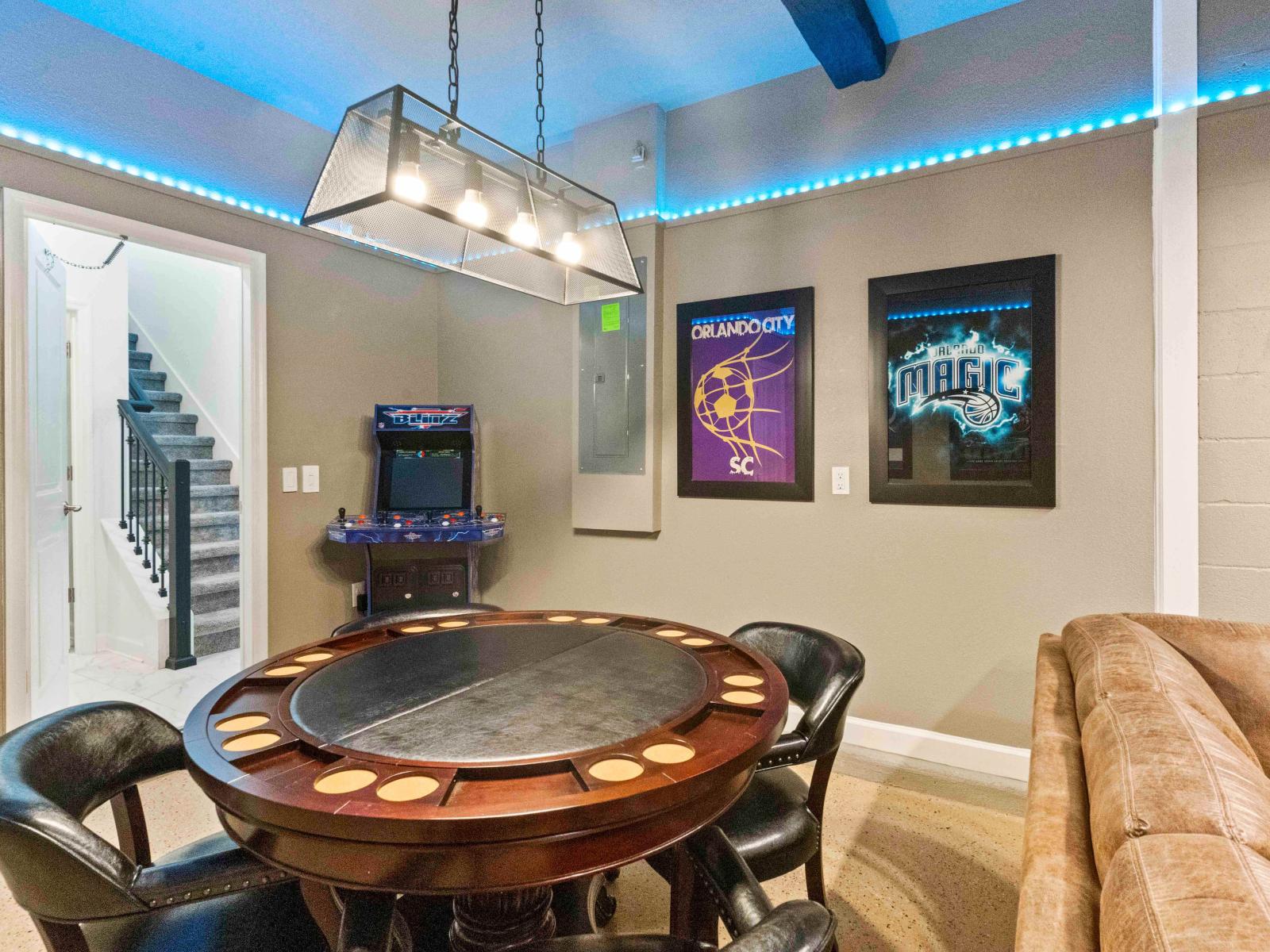 Man cave sanctuary of the Townhouse in Davenport Florida - Go down and discover this man cave for more entertainment - Bond with more of your friends