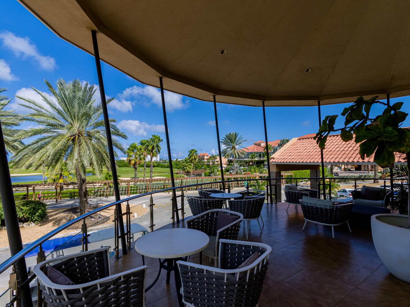 Divi Village - Windows by Windham Restaurant - Breathtaking views for the resort in Noord Aruba - Refreshing environment - Mesmerizing views