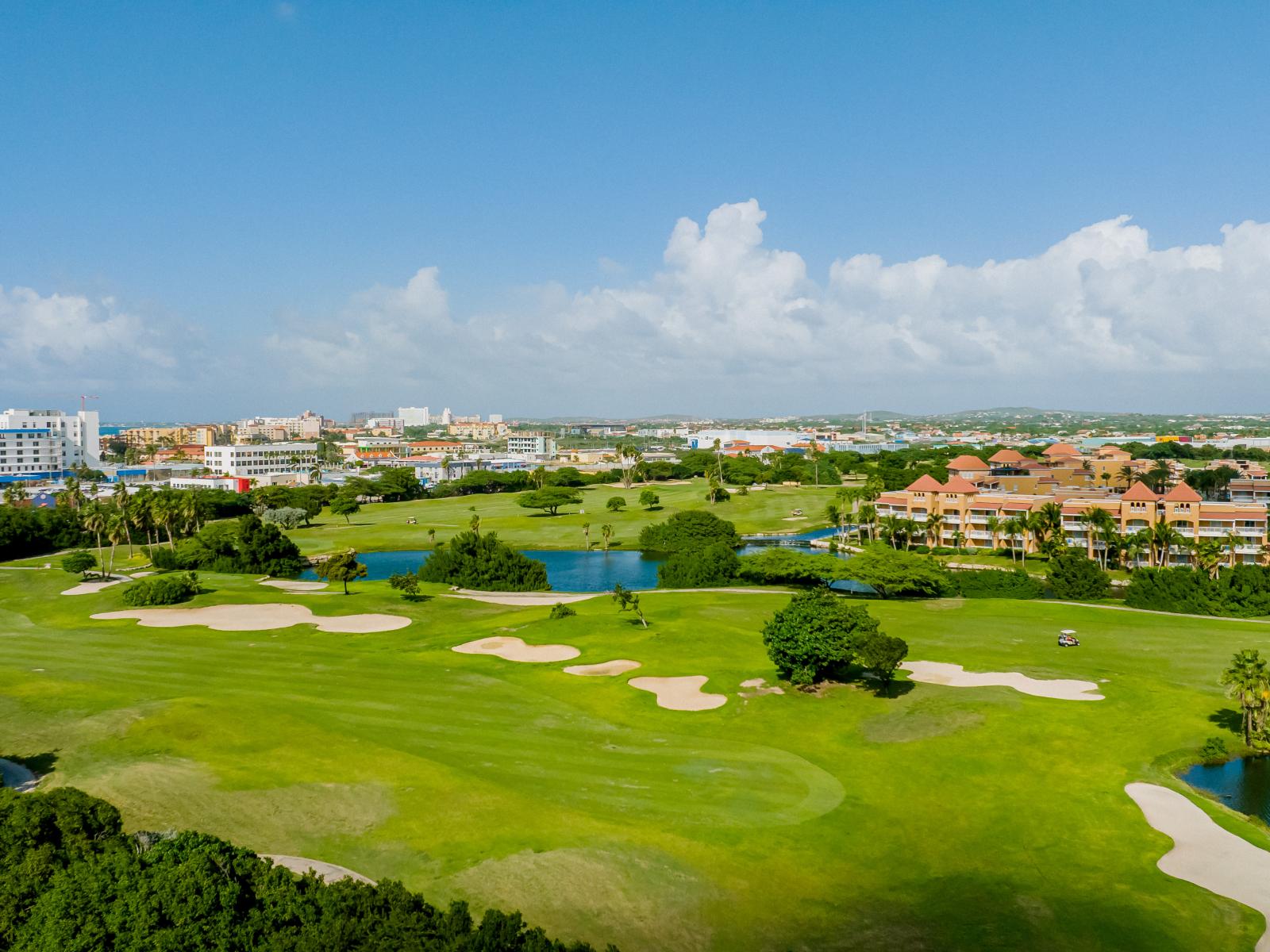 Divi Village Golf course - Breathtaking views for the resort in Noord Aruba - Refreshing environment - Mesmerizing views - Pleasant space