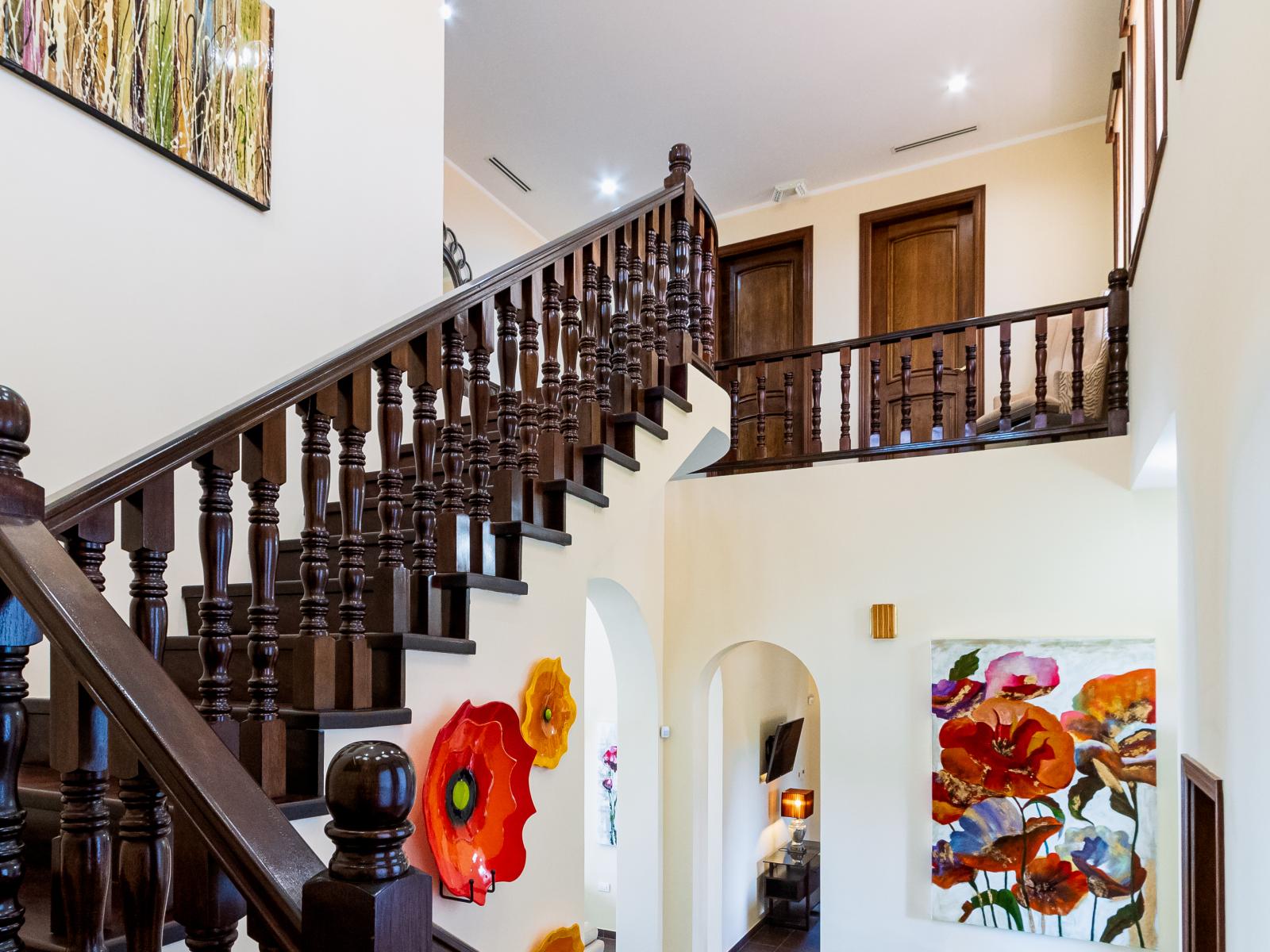 Ascend to the next level of luxury via our elegant stairway leading to the second floor. With each step, anticipate a new realm of comfort and style, where every corner holds the promise of delightful discoveries and unforgettable experiences.