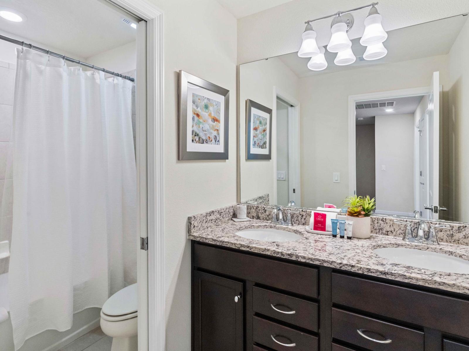 Bathroom 4 with bathtub and shower combo