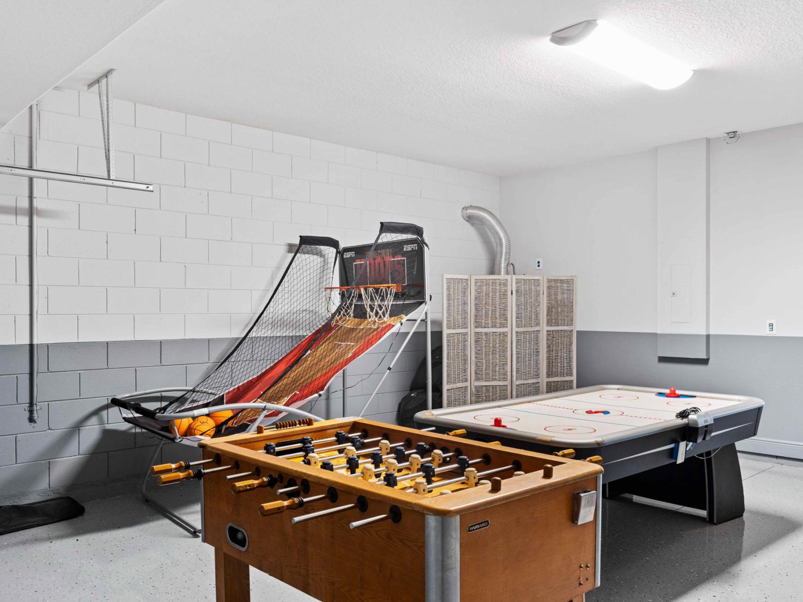 Game room: A vibrant atmosphere that ignites the spirit of play and competition, multiplayer games and interactive experiences for group enjoyment