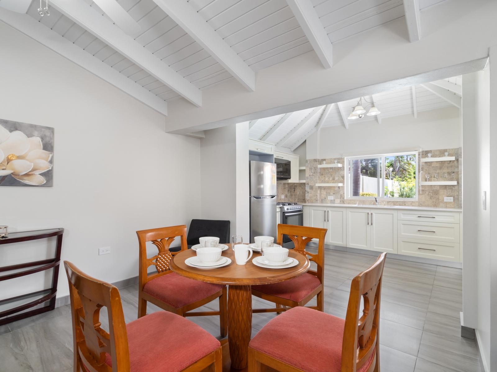 Fully equipped kitchen and dining area, perfect for cooking and enjoying meals.