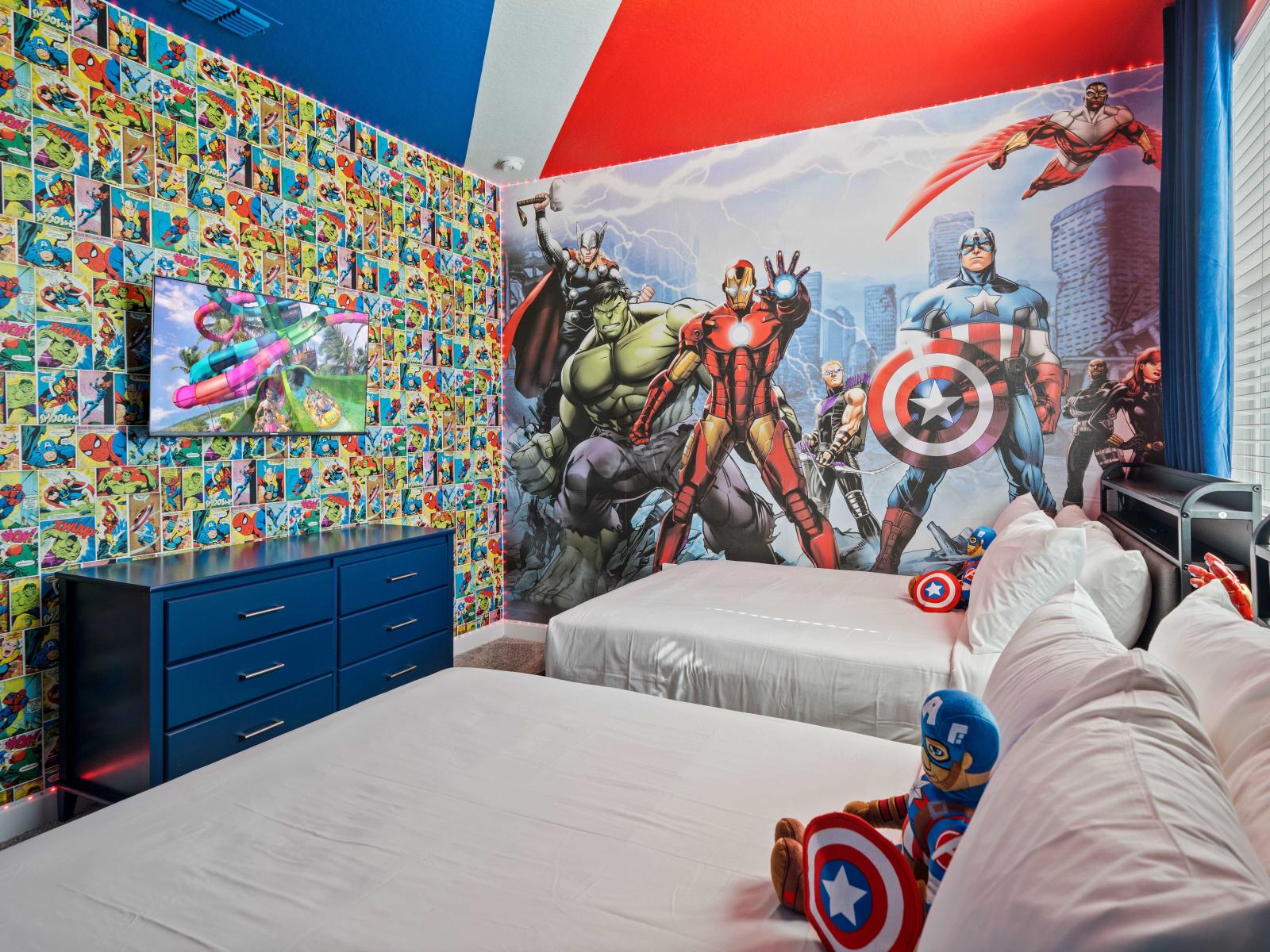Marvel themed Bedroom of the Home in Davenport Florida - Drift into a world of adventure in Marvel-themed bedroom - Smart TV and Netflix - Offering Twin bed set the stage for a supercharged stay