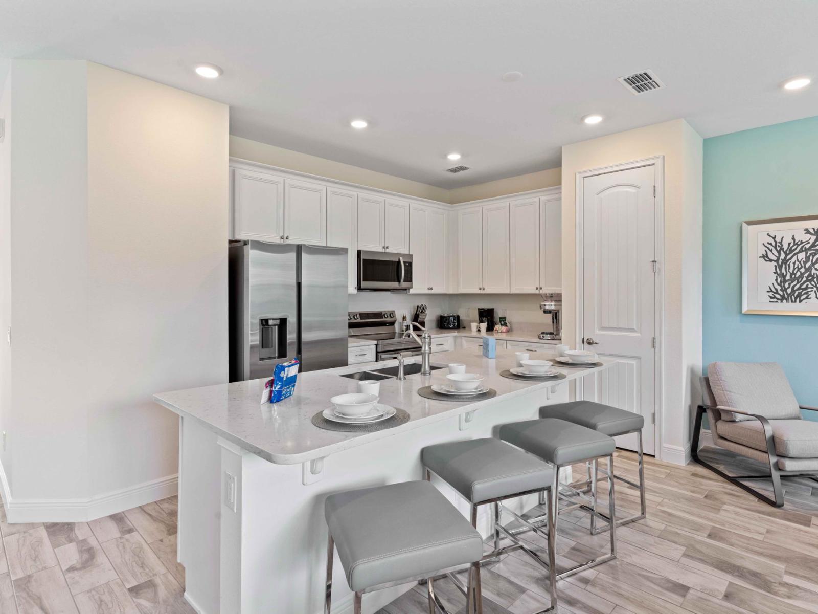 Modern kitchen of the cottage in Kissimmee Florida - Designed for convenience and culinary creativity - Functional layout designed for efficient meal preparation - Integrated appliances for a seamless and stylish appearance