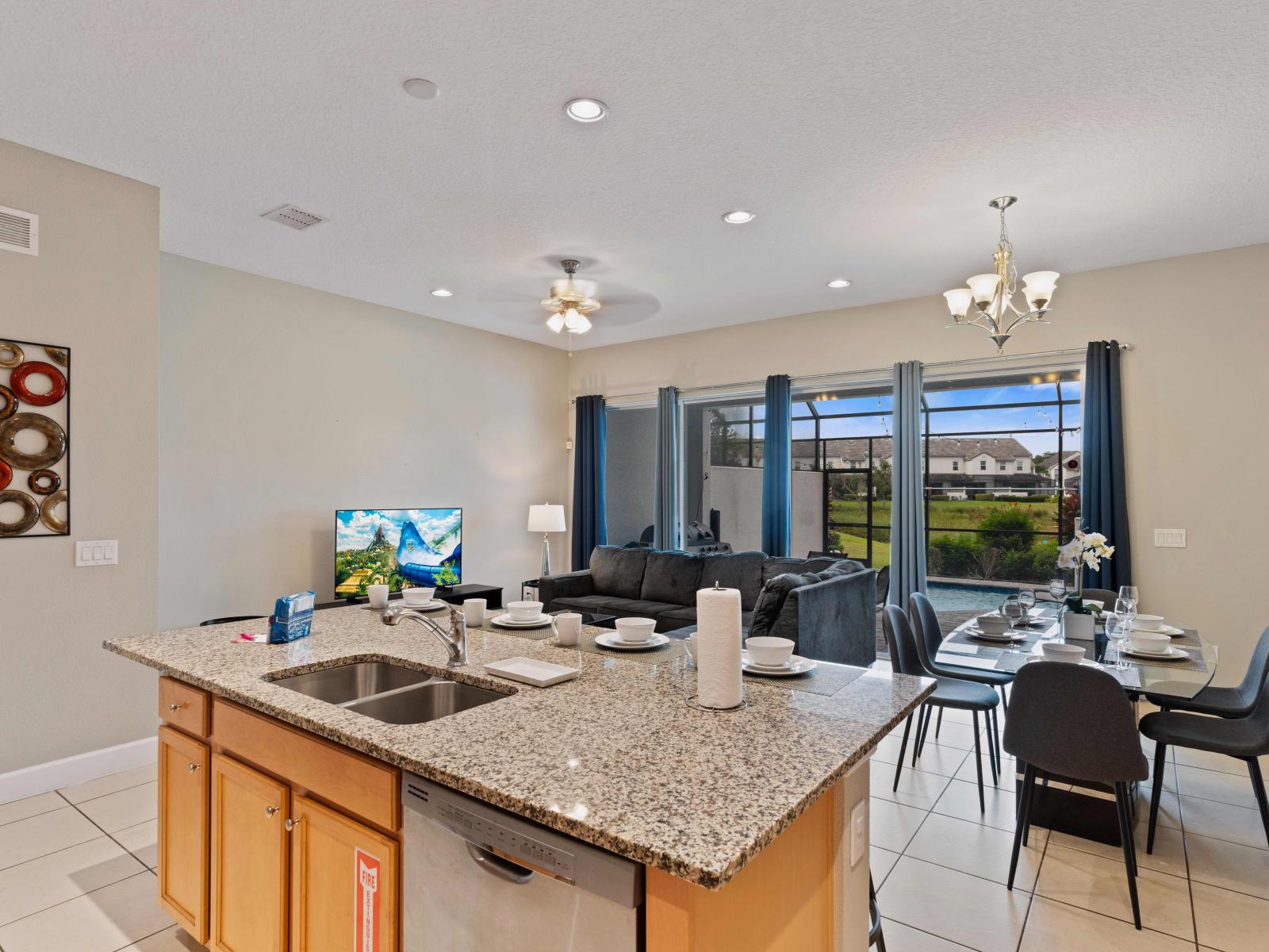 Beautiful Townhouse in Davenport Florida - Open layout seamlessly connecting the dining area to the kitchen and living room - Customized decor reflecting a sophisticated design sensibility