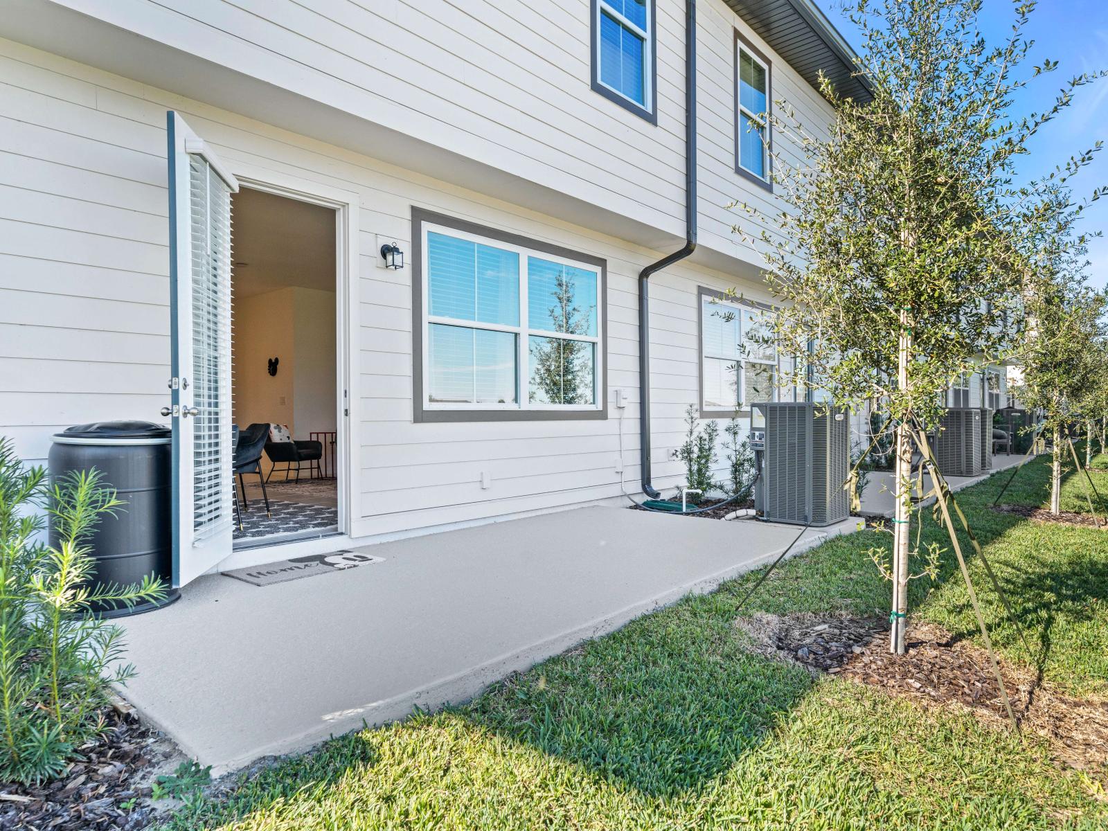 Refreshing Outdoor area of the Townhouse in Davenport Florida - Extends living space for outdoor enjoyment - Pleasant environment, inviting to unwind