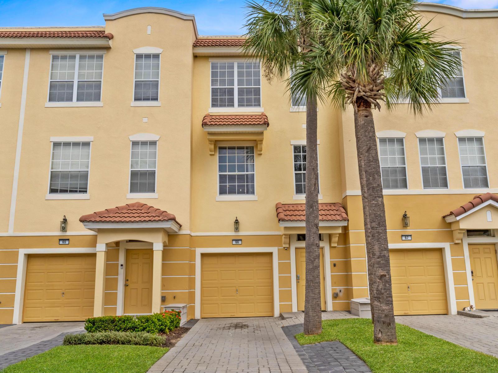 Exterior charm at Vista Cay Resort: A welcoming facade that beckons with its blend of modern architecture and timeless appeal, promising a haven of relaxation and luxury within.