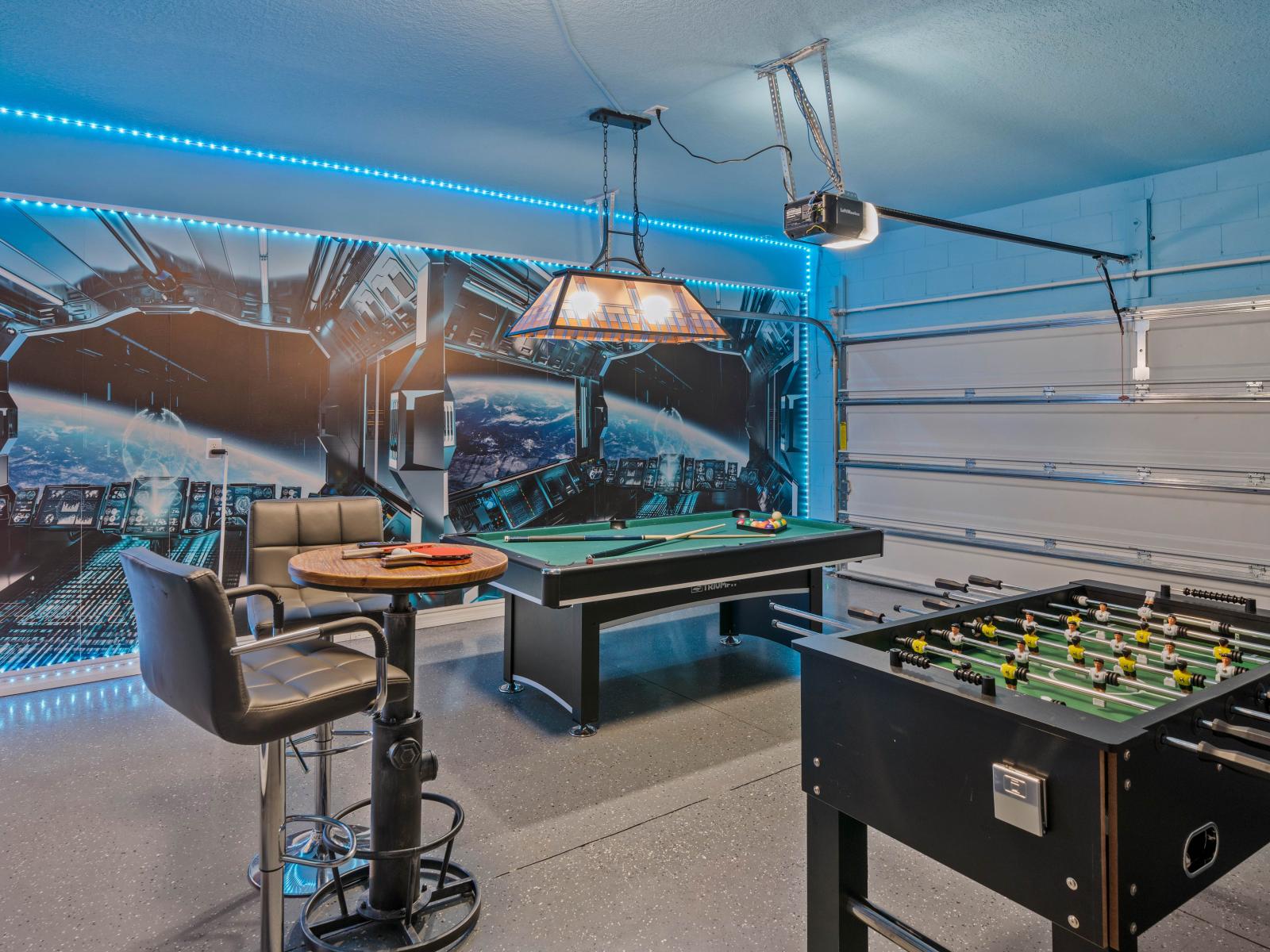 Have a blast in our game room equipped with a pool table and foosball table, perfect for friendly competitions and leisurely fun.