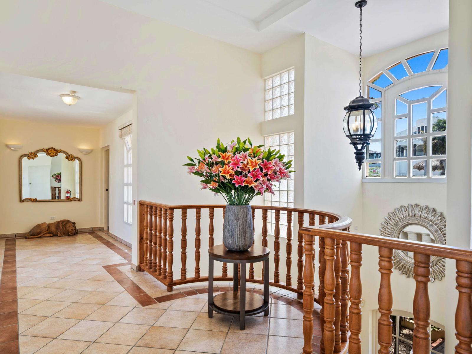 Hallway to the other bedrooms