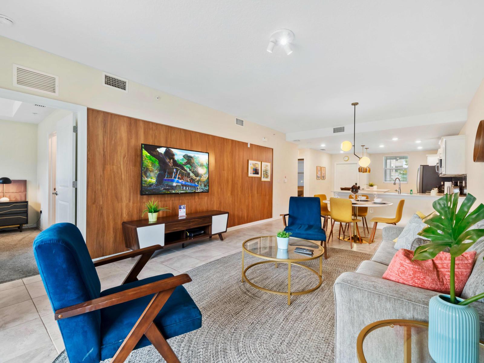 Stunning Living Area of the Condo in Kissimmee Florida - Smart TV and Netflix - Beautiful living room with an open layout, creating a sense of spaciousness - Thoughtful mix of textures, from plush rugs to tasteful throw pillows