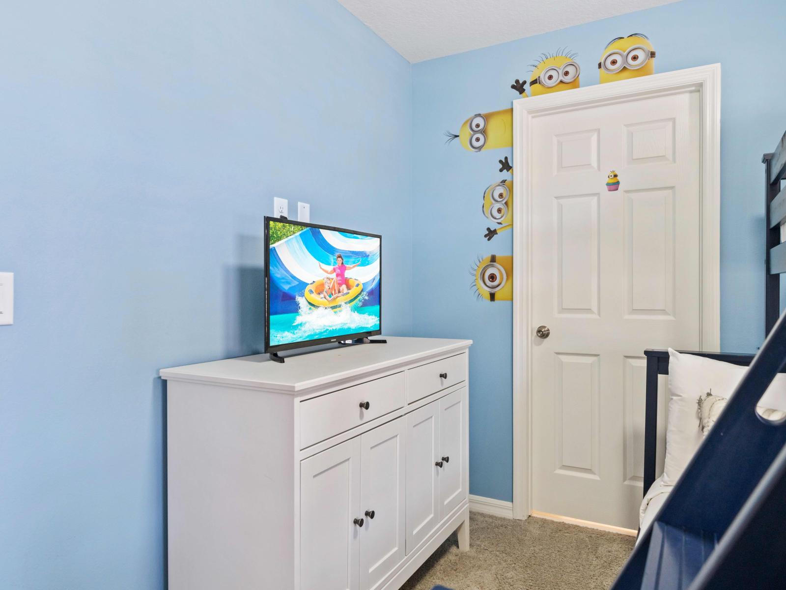 Dive into a world of fun with our Minions-themed bedroom of the home in Kissimmee - Providing Double and a single bunker bed - With cheerful accents and quirky details that make bedtime a joyful adventure. - Availability of TV and Netflix