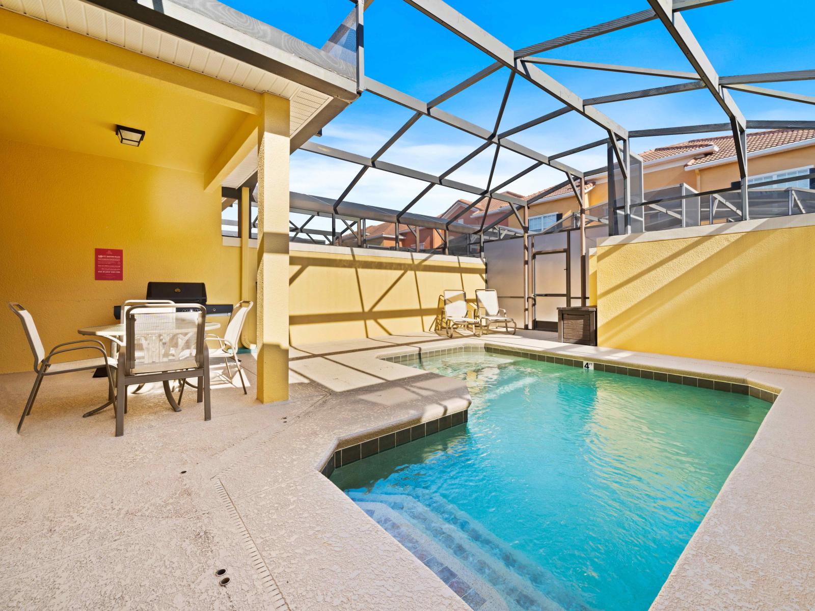 Amazing Private Pool of the Townhouse in Kissimmee Florida - Cozy outdoor retreat with seating - Bask in sun-kissed luxury near the water - Lounge in tranquility by the sparkling waters