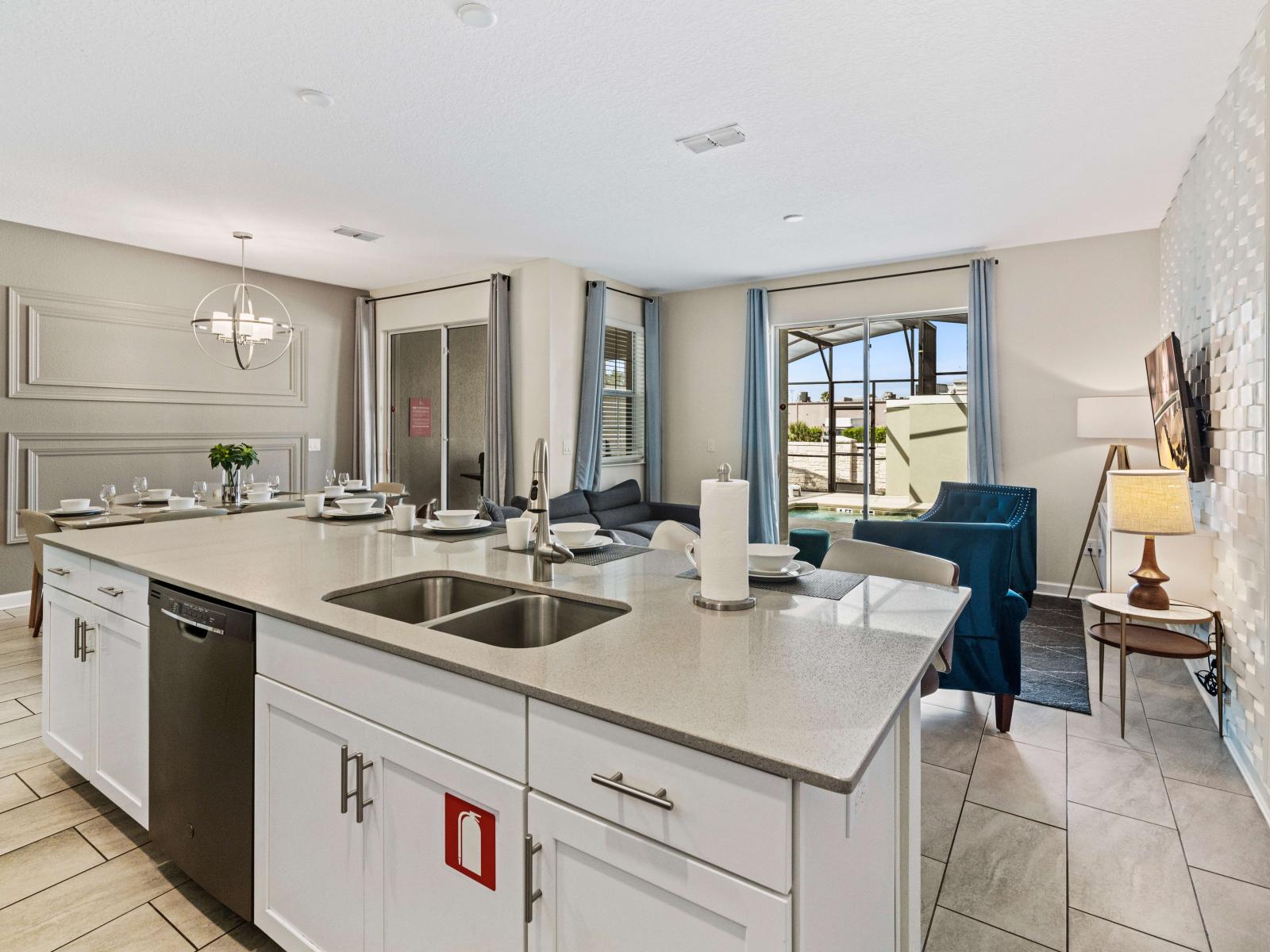 Sleek kitchen of the townhouse in Kissimmee Florida - Integrated appliances for a seamless and stylish appearance - Full equipped - Spacious open-plan design for a modern feel