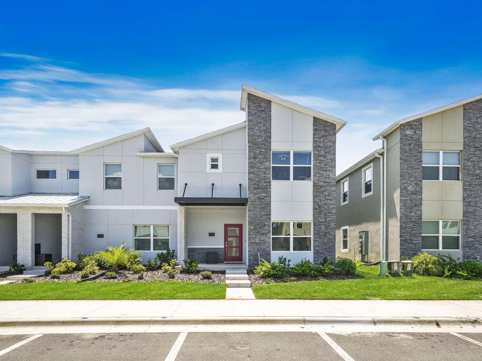 Feel instantly at home as you walk through our inviting entrance of the townhouse in Davenport Florida - Discover the essence of hospitality from the moment you step through the door - Your exclusive passage to a delightful stay