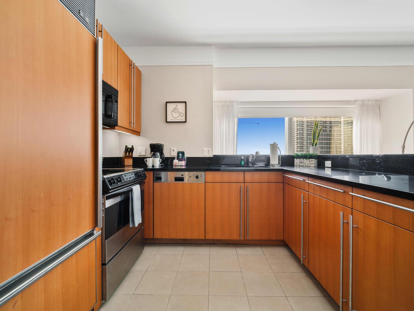 - Whip up culinary delights in a kitchen that combines style and functionality - Well-equipped space featuring plenty of counter and storage space - Designed for convenience, it offers everything you need for a comfortable cooking experience