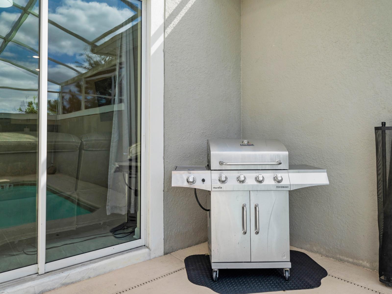 Bask in the sun! Our outdoor pool and lounge area are designed for your relaxation and enjoyment, just steps away from your apartment.