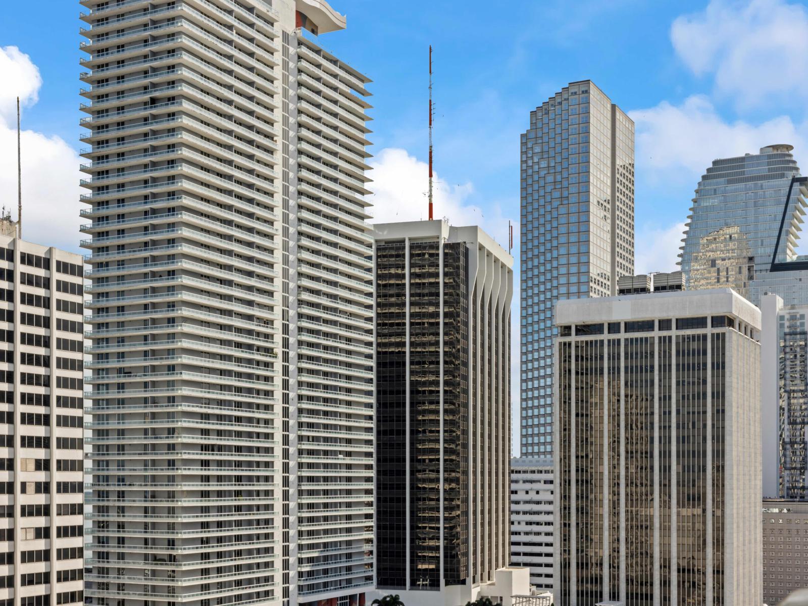 Magnificent Miami downtown city views from all windows