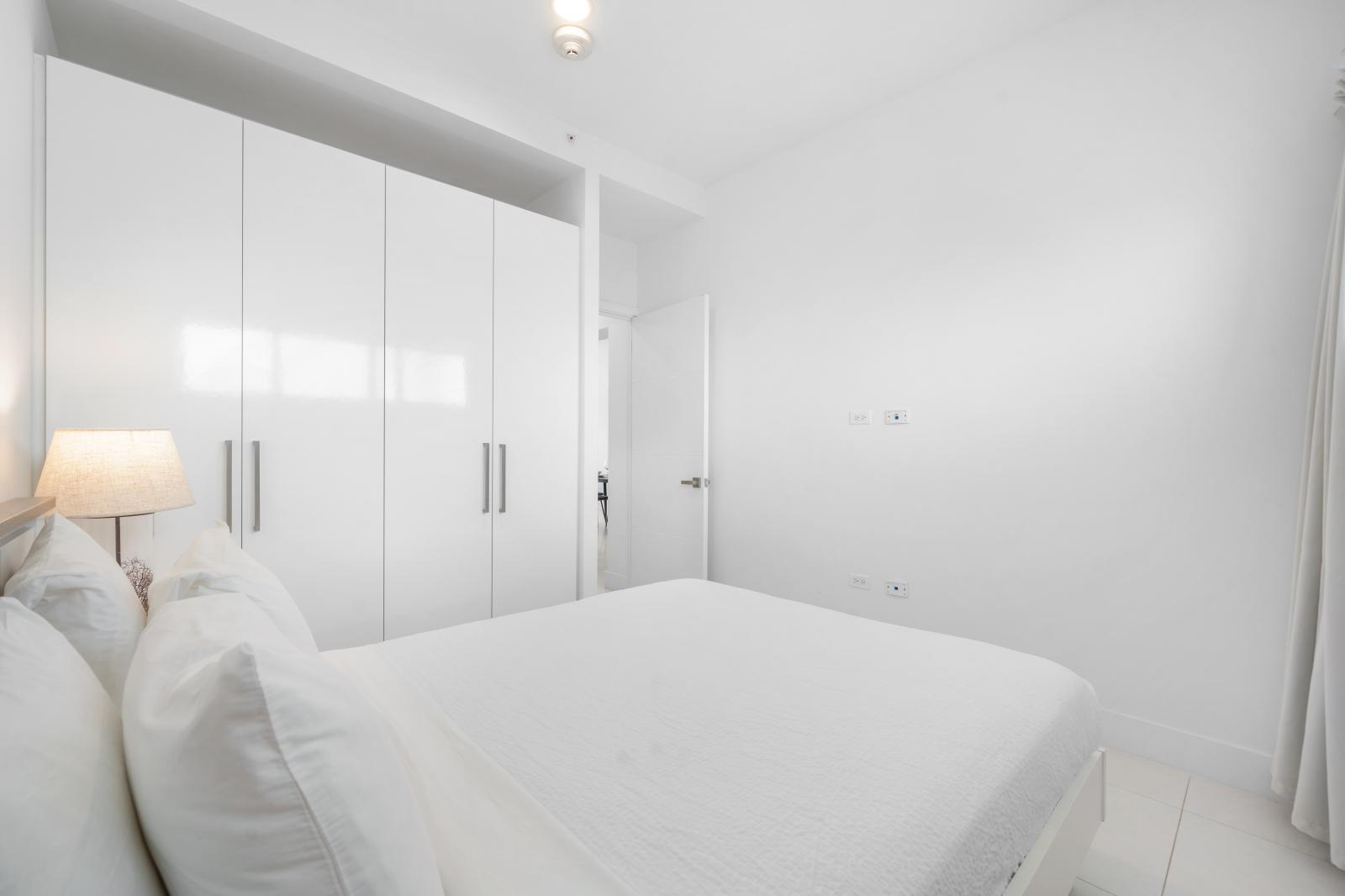 Sink into the cozy queen size bed, and feel your worries melt away - Private retreat awaits, perfect for recharging and waking up refreshed