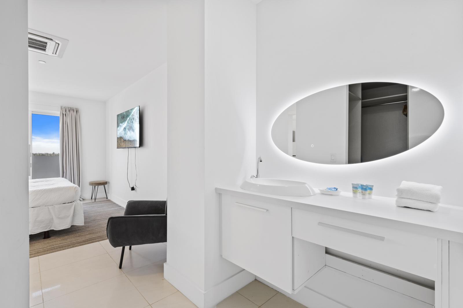 Modern sink with stylish mirror