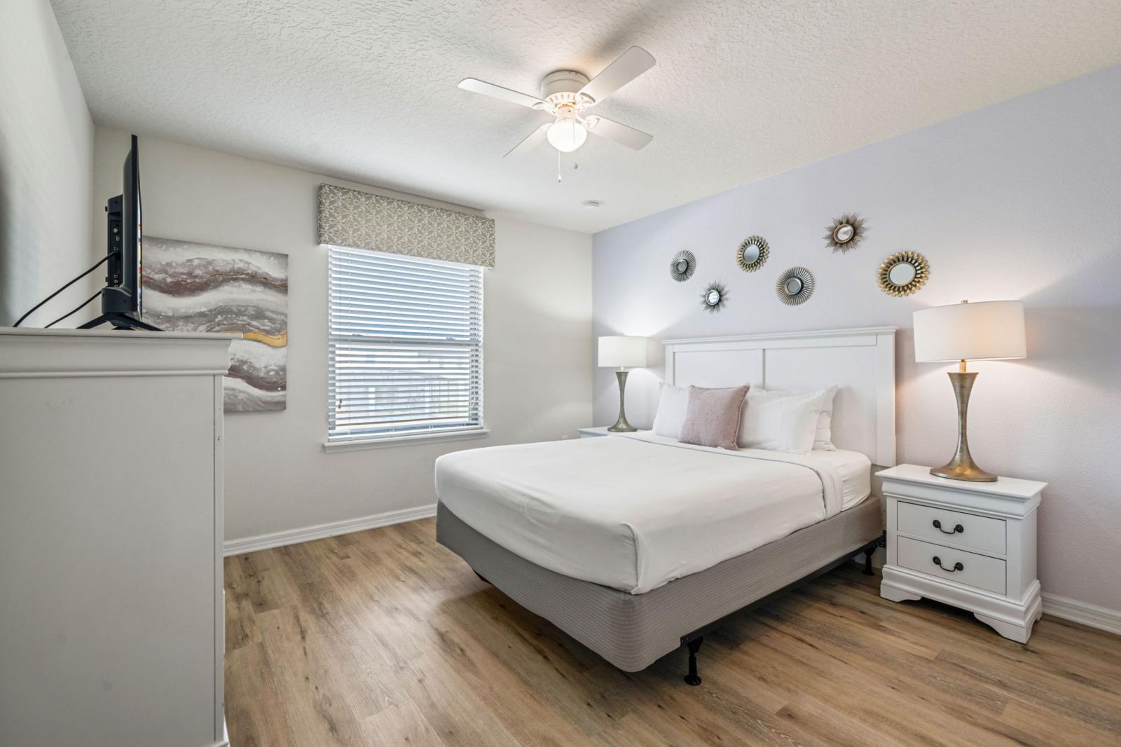 Bedroom 5 with a queen size bed and