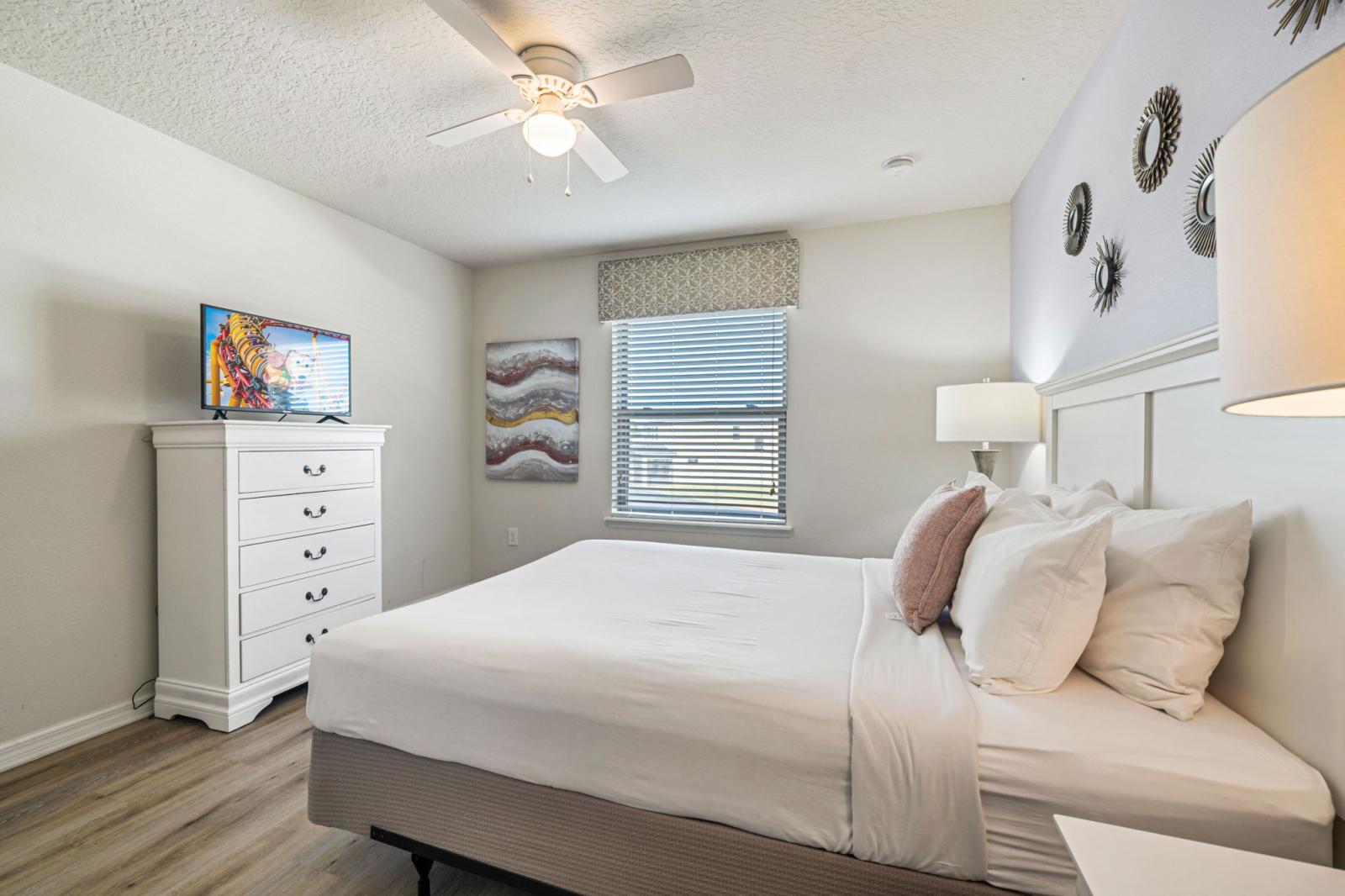 Bedroom 5 with a queen size bed and