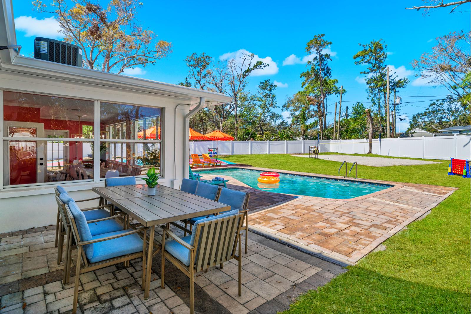 Poolside outdoor dining with a view!