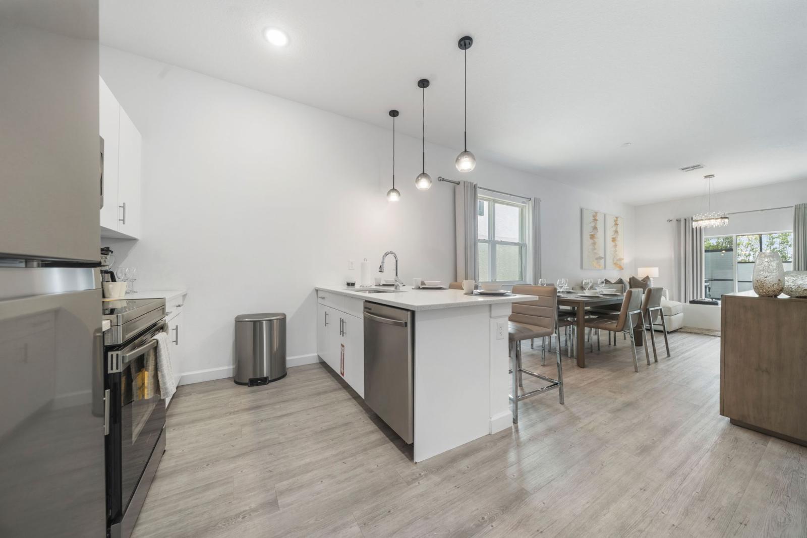 Fully equipped kitchen