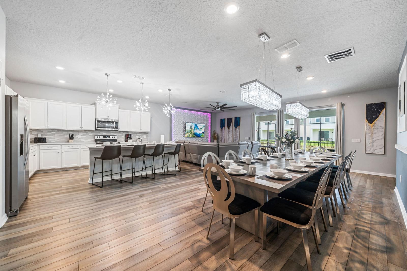 Spacious, elegant, modern, inviting and grand dining area