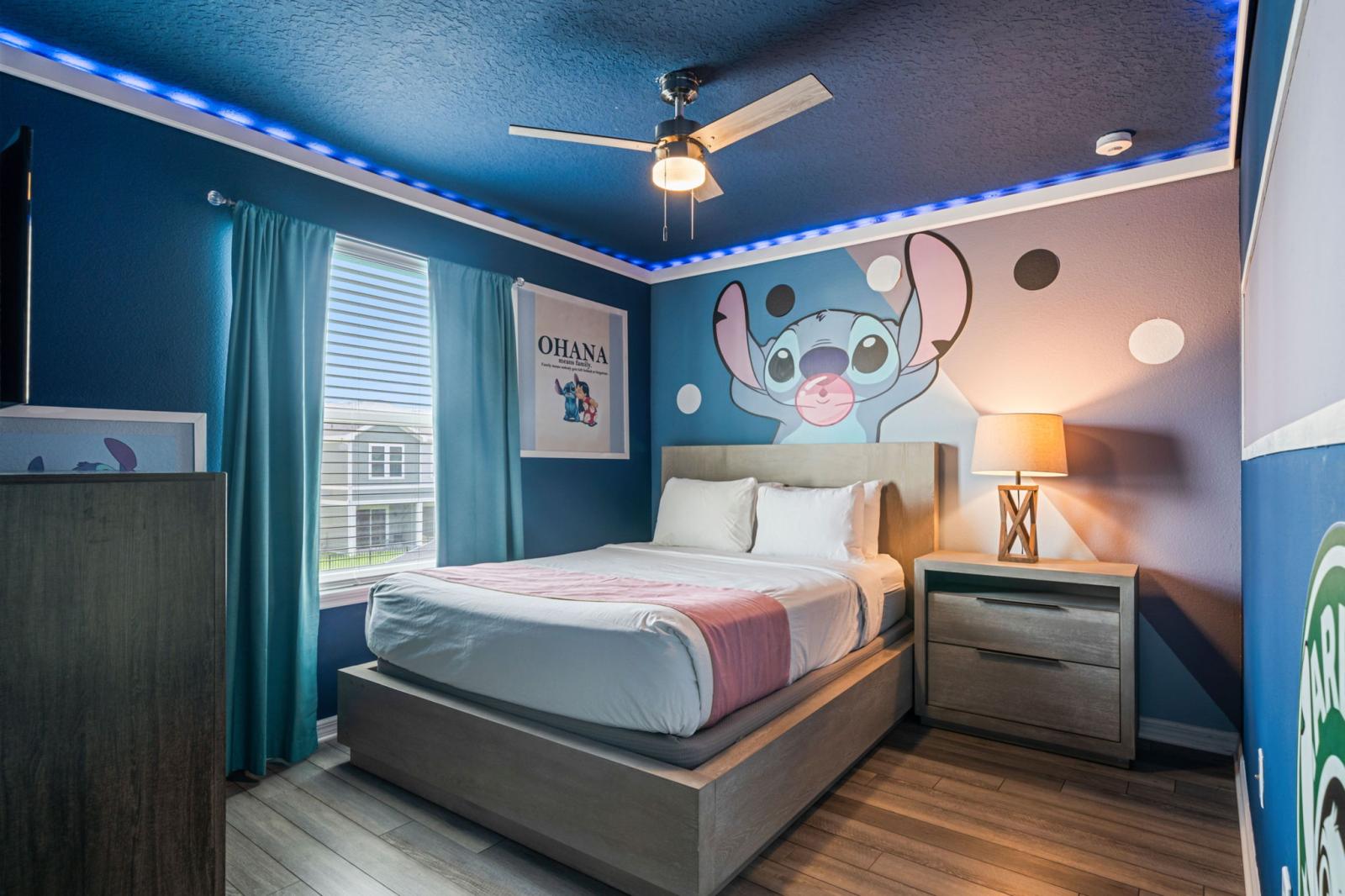 Bedroom 4 with a queen size bed and a private bathroom