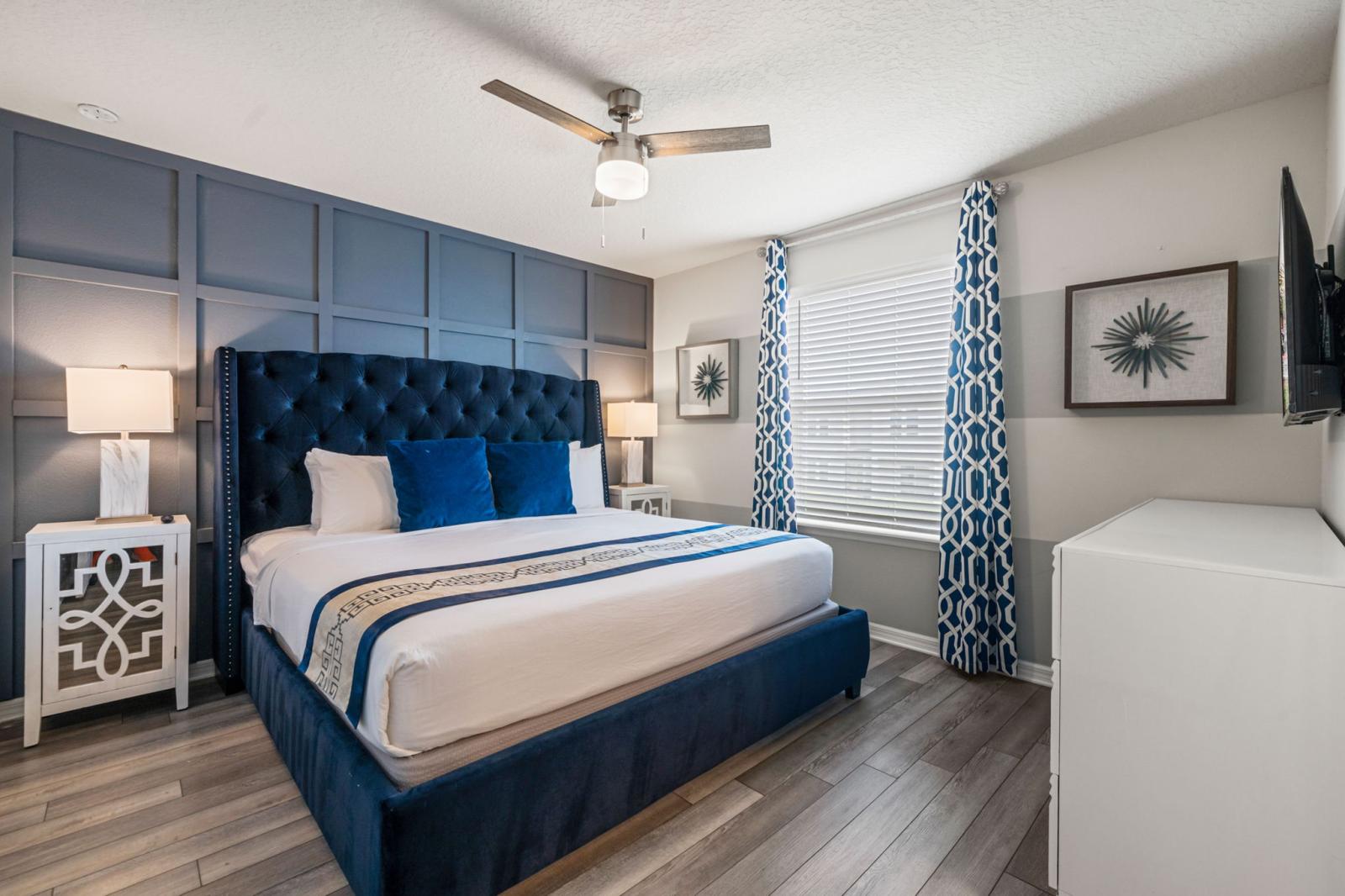 Bedroom 5 with a king size bed and a private bathroom