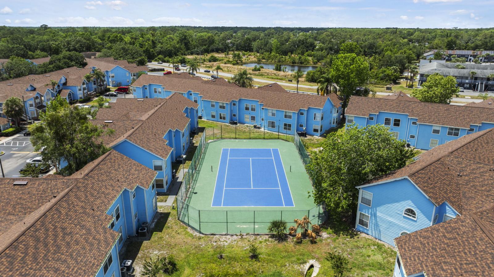 Relax and unwind at the beautifully maintained community pool at The Villas at Somerset. Surrounded by lush tropical landscaping and ample lounge seating, it’s the perfect spot to soak up the Florida sun or enjoy a refreshing swim during your stay.