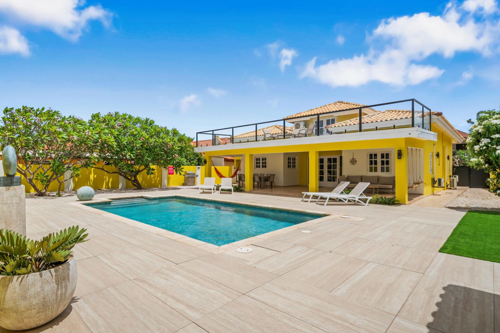 Private pool and villa with rooftop