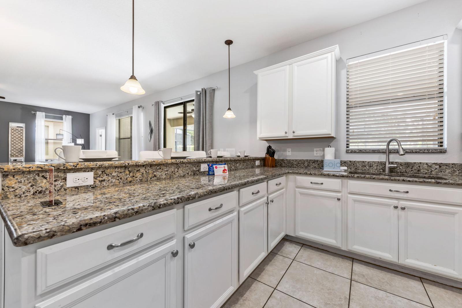 Fully equipped kitchen