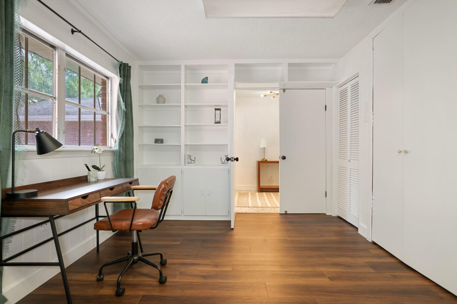 office 495a7656 1