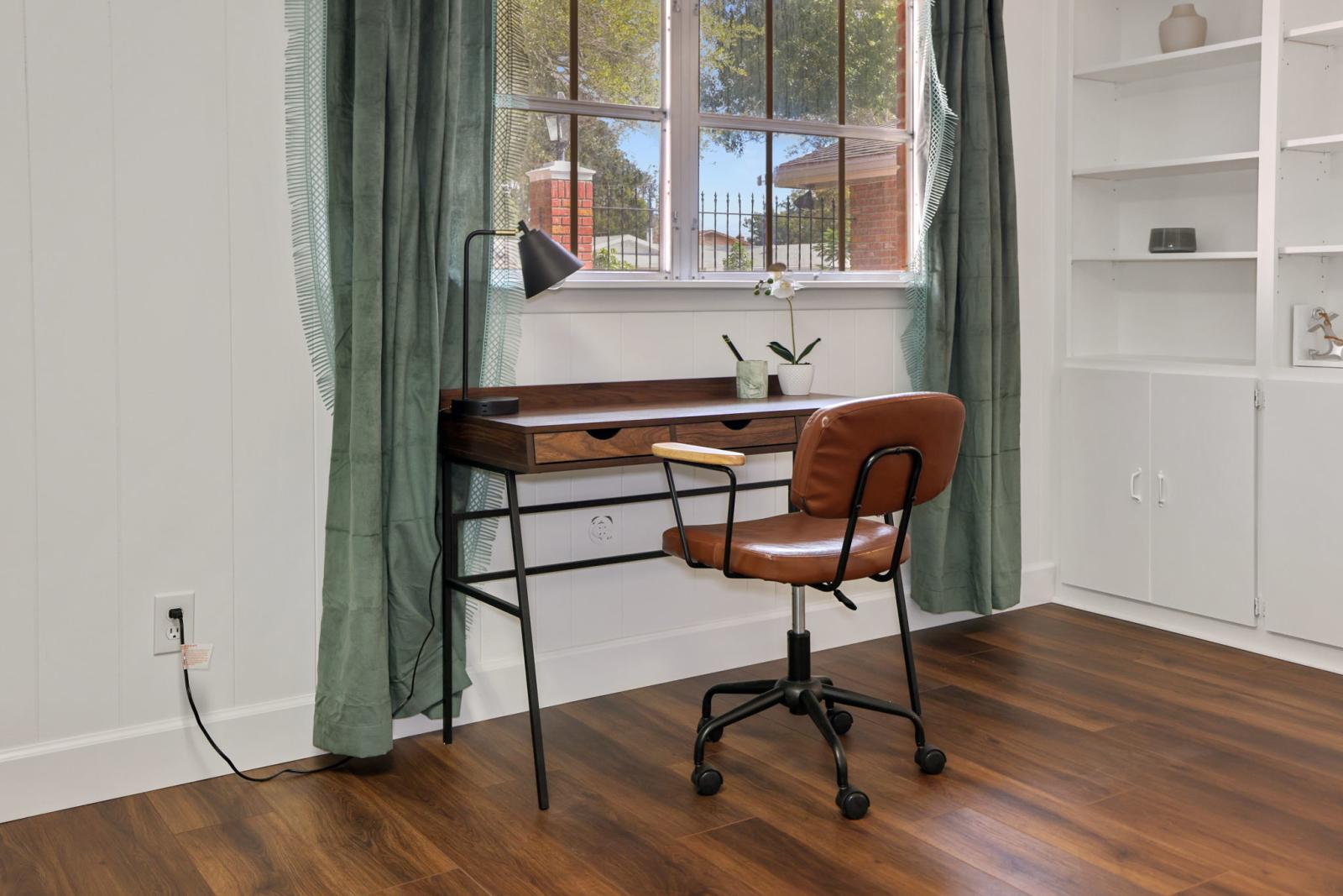 office 495a7660 1 cqqwvu.png