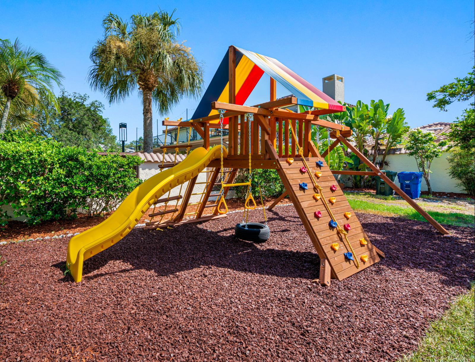2341 kings point dr largo fl 33774 63 la11f5.png