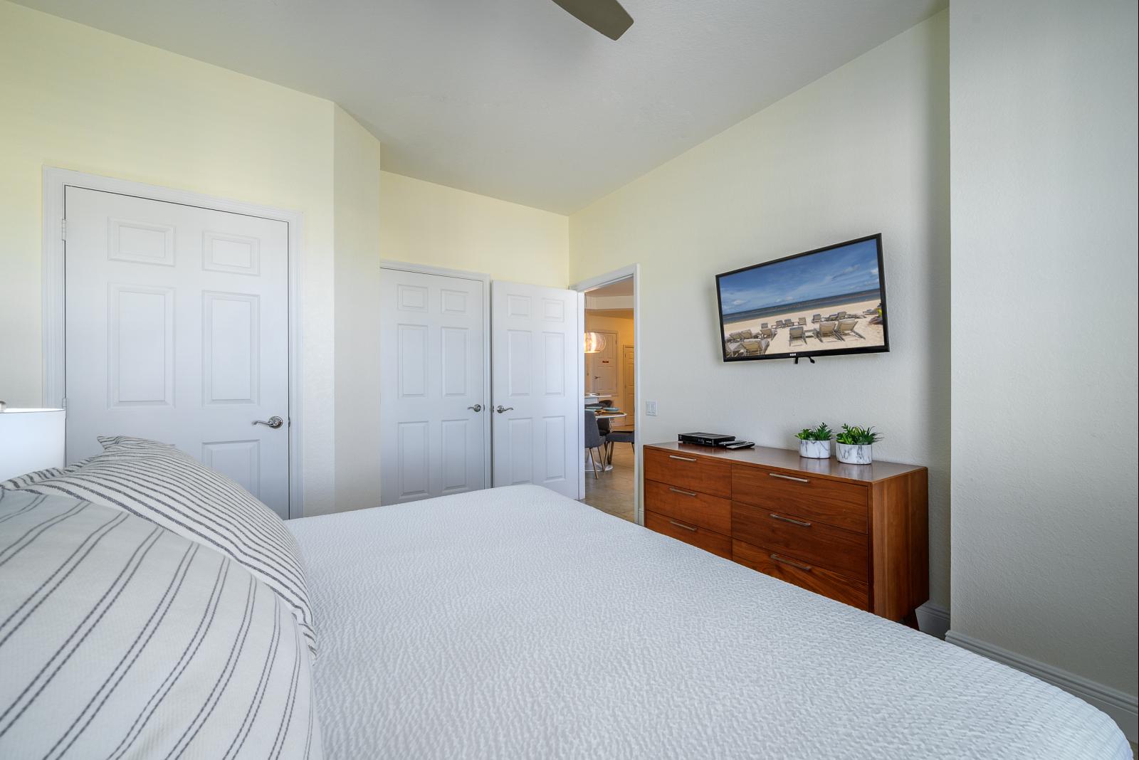 4862 Cayview Ave 408-23