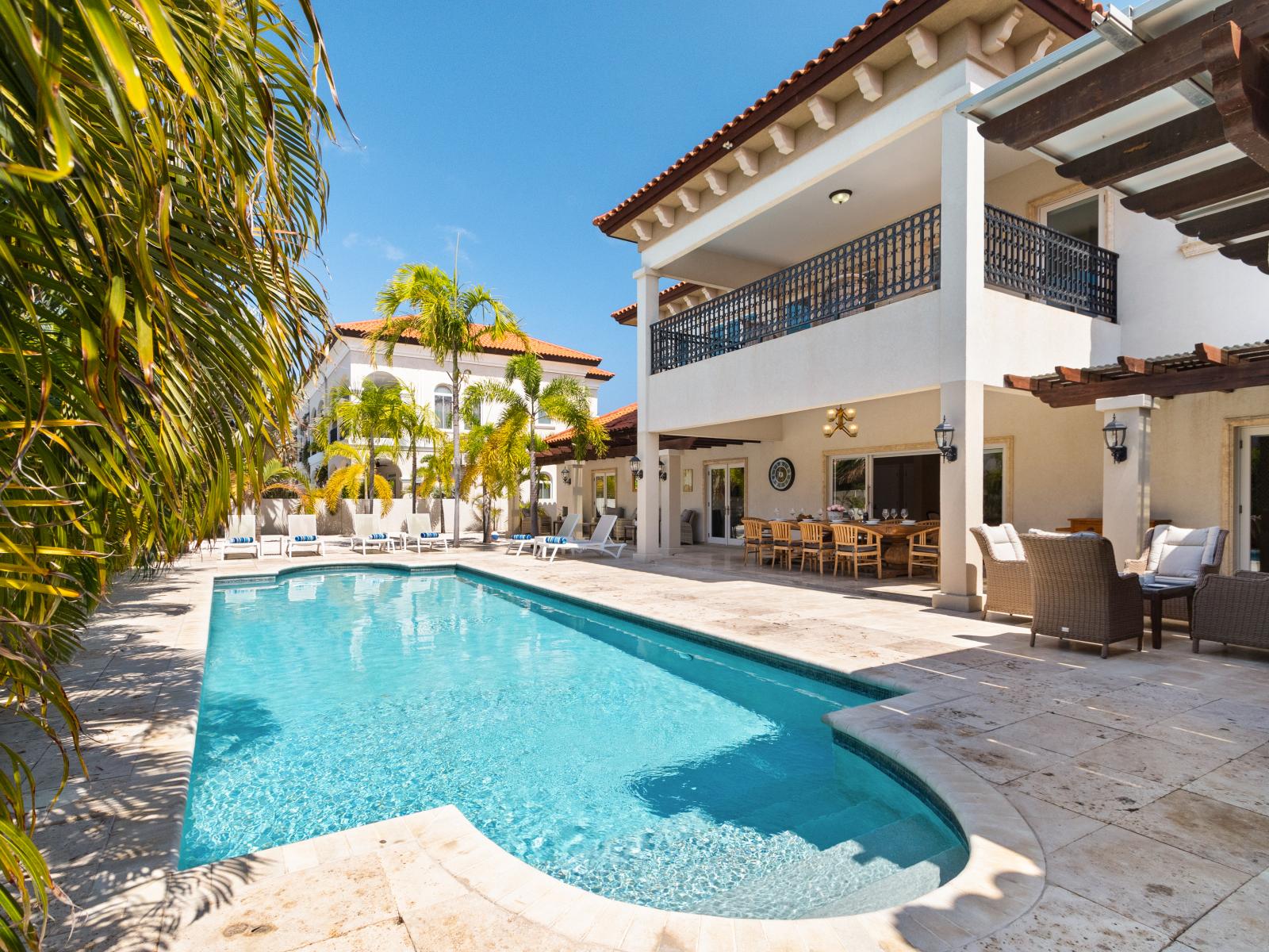 Splendid Private Pool of the Villa in Aruba - Dive into refreshing poolside escape - Immerse yourself in the cool elegance of our pool - Experience ultimate relaxation in our poolside paradise