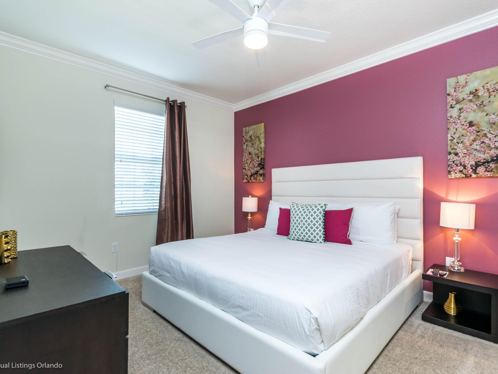 Elegant Bedroom of the Home in Davenport Florida - Lay your head and escape the world while relaxing to this comfy bed - Smart TV and Netflix - Beautifully designed