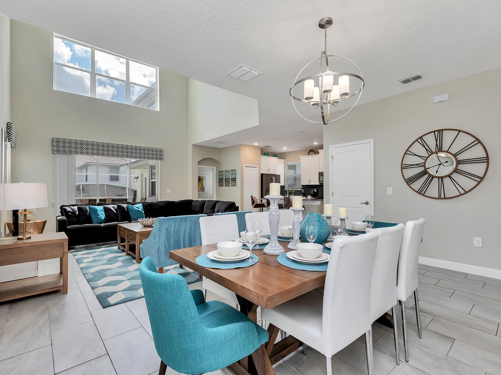 Elegant Dining Area of the Home in Davenport Florida - With comfortable seating and stylish table - 8 Persons Dining - Elegant design for a touch of luxury