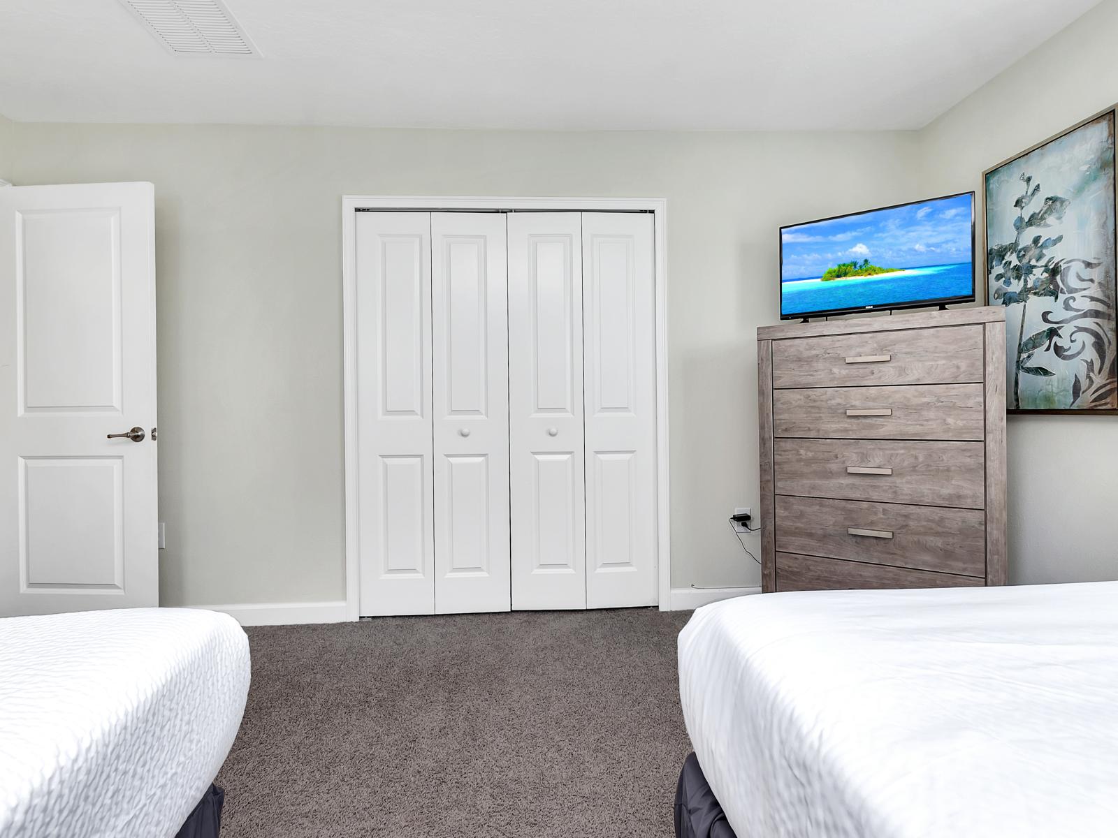 Restful Bedroom of the Home in Davenport Florida - Spacious accommodations for your entire group. - Endless opportunities for relaxation - Smart TV and Netflix