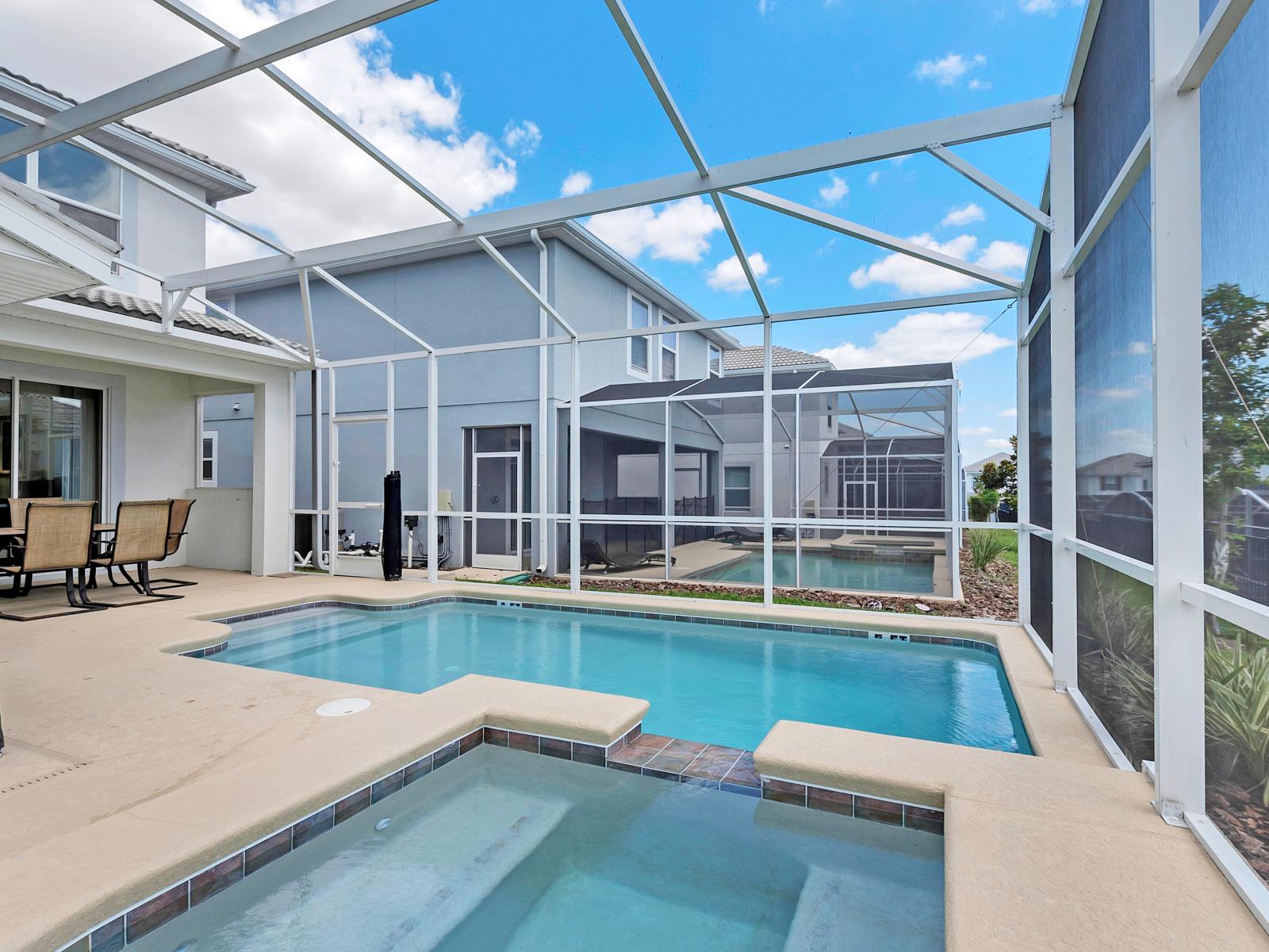 Stunning Private Pool of the Home in Davenport Florida - Serene waters perfect for unwinding and relaxation - Experience luxury at our poolside paradise