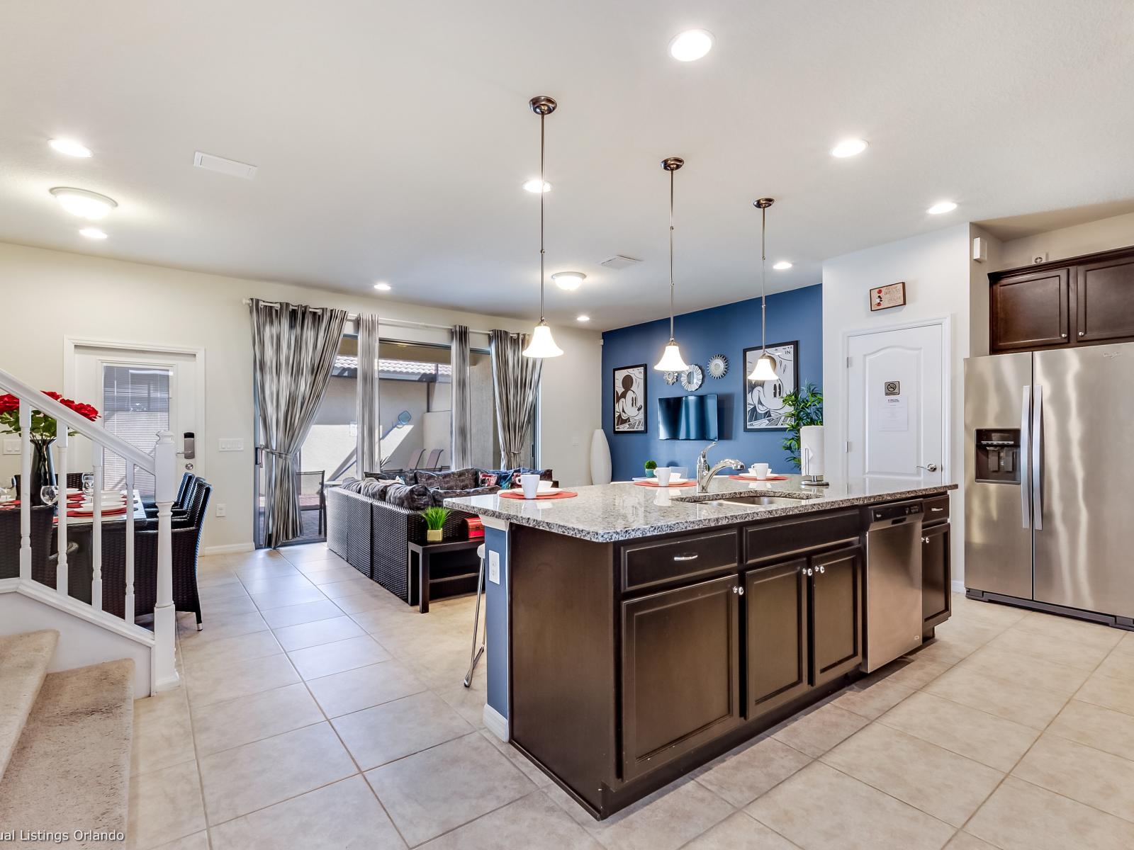 Fully equipped kitchen of the apartment in Kissimmee - Availability of all kitchen accessories - Large amount of storage - Sufficient space to work according to your ease - Excellent bright space of apartment - Availability of high chairs