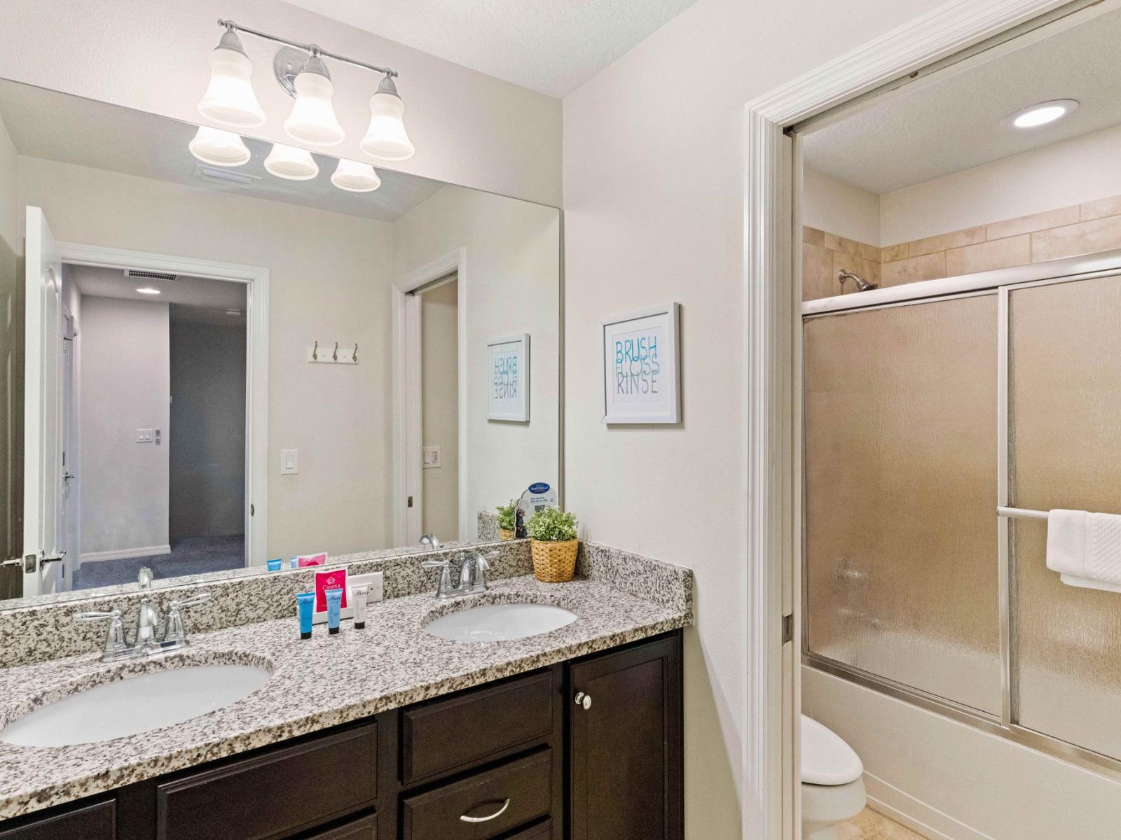 Bathroom 2 with bath tub and shower combo