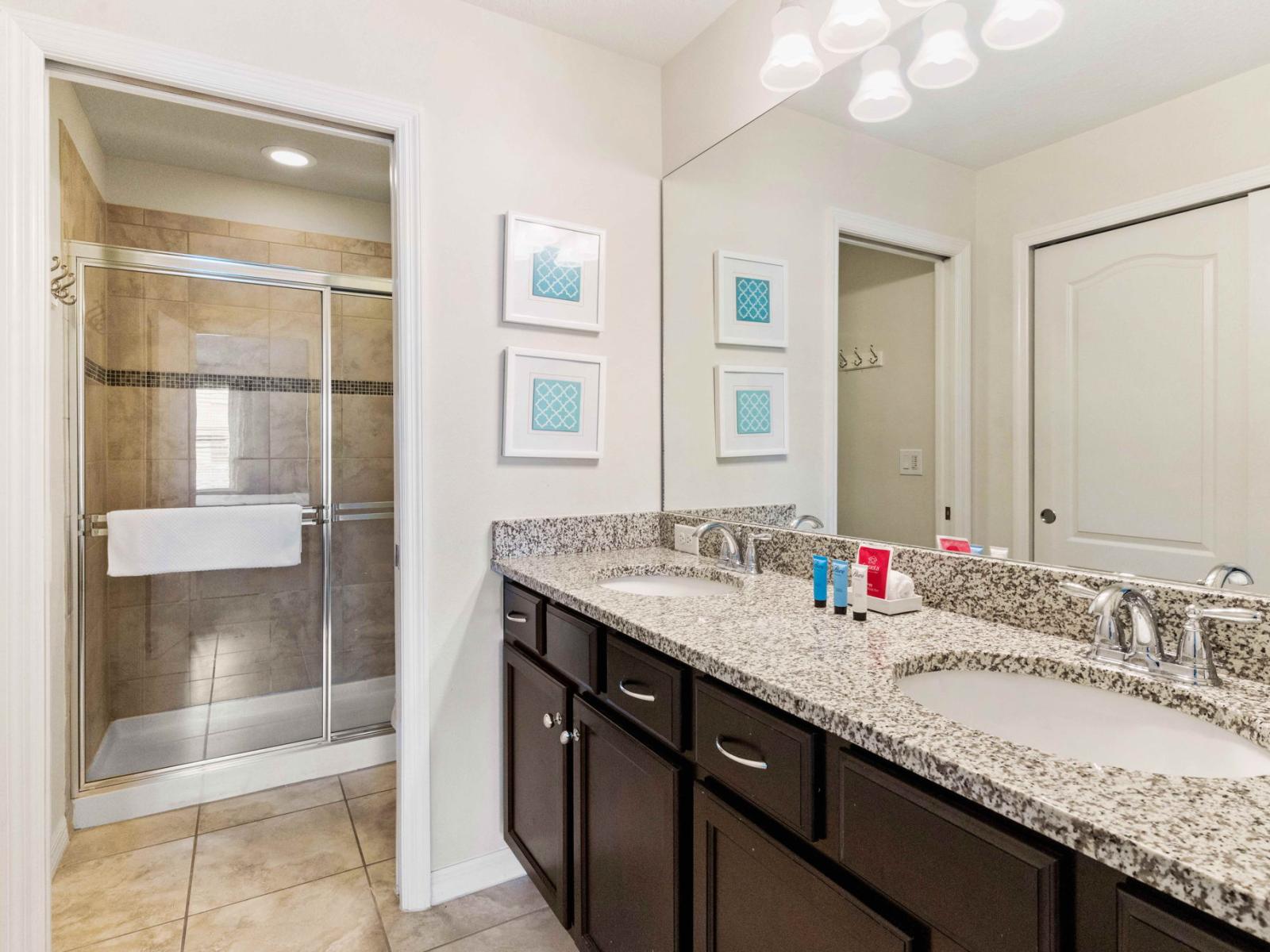 Main bathroom with walk-in shower